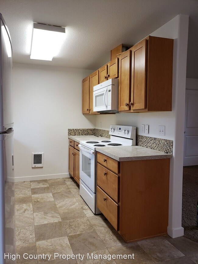 Foto del edificio - 4 br, 2 bath House - 63385 Omer Drive