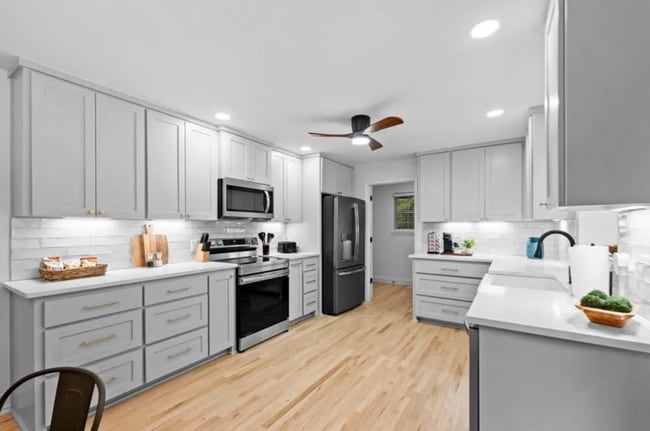 Building Photo - 5 Dunvegan Ln