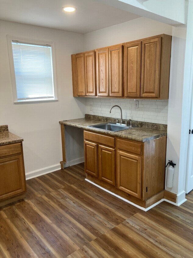 Foto principal - 405 Bellevue St
