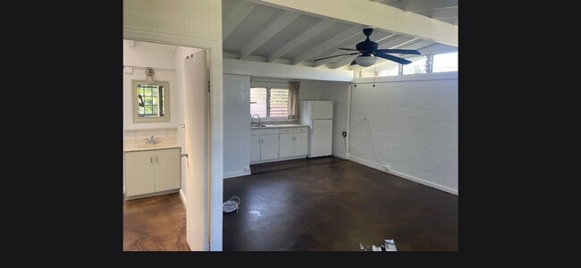 Building Photo - 514 Ulukou St
