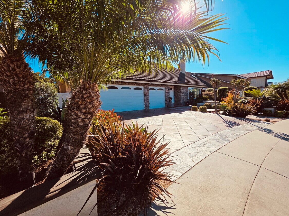 Photo - 8612 Naples Dr (Huntington Beach, CA)
