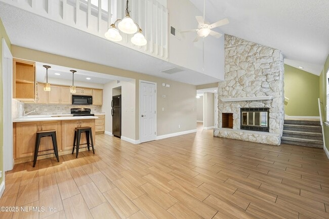 Foto del edificio - 8542 Goldeneye Ln