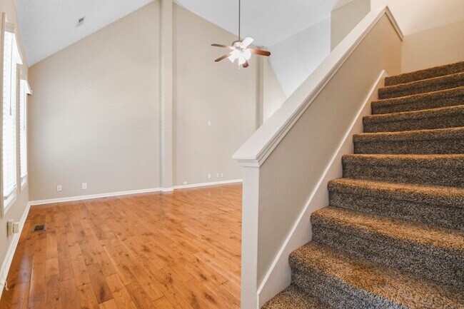 Foto del edificio - Pet Friendly Three Bedroom with Bonus!