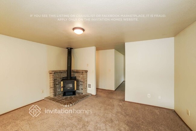 Building Photo - 15605 120th Ave E