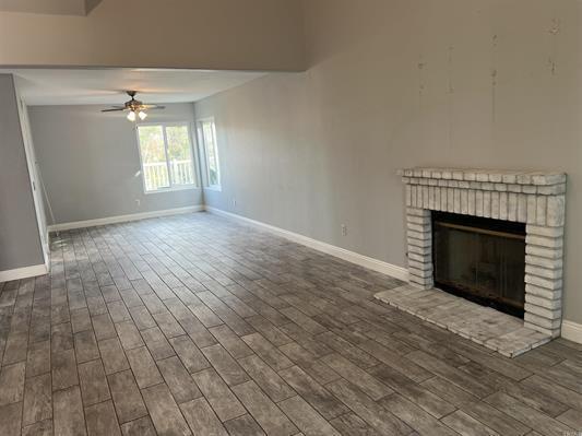 Building Photo - 10239 Greenleaf Rd