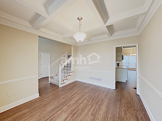 Building Photo - 313 Inverness Avenue