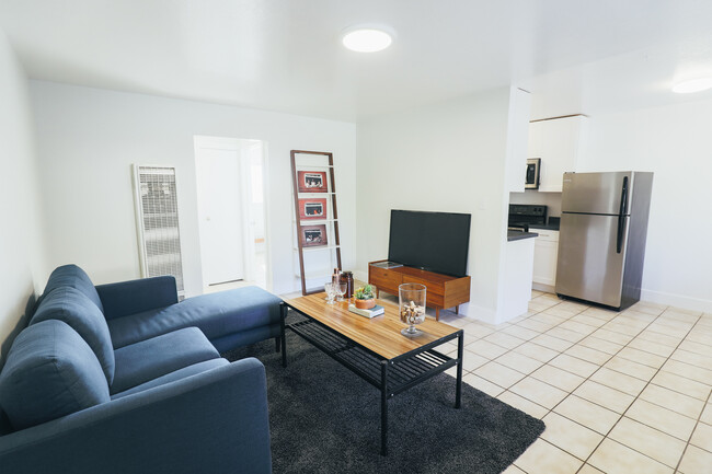 Foto del edificio - 2166 E 27th St