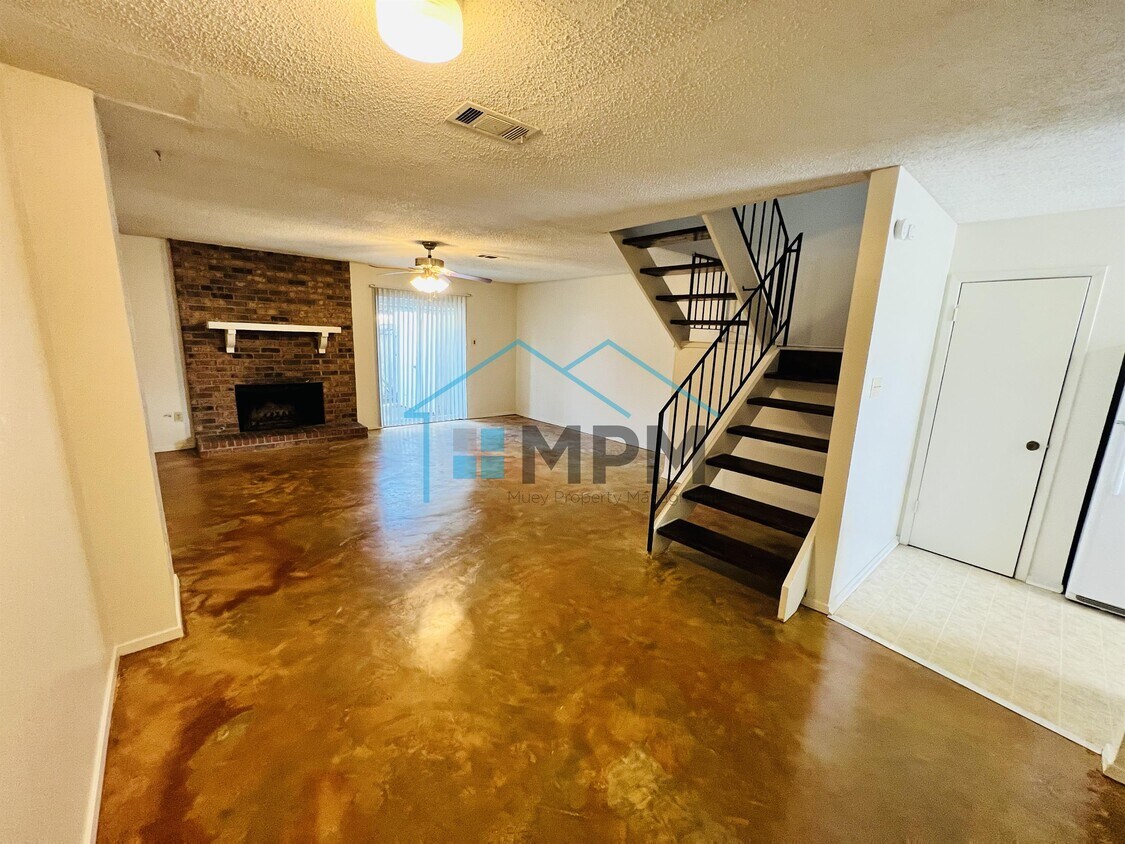 Foto principal - 11 Briarwood Cir
