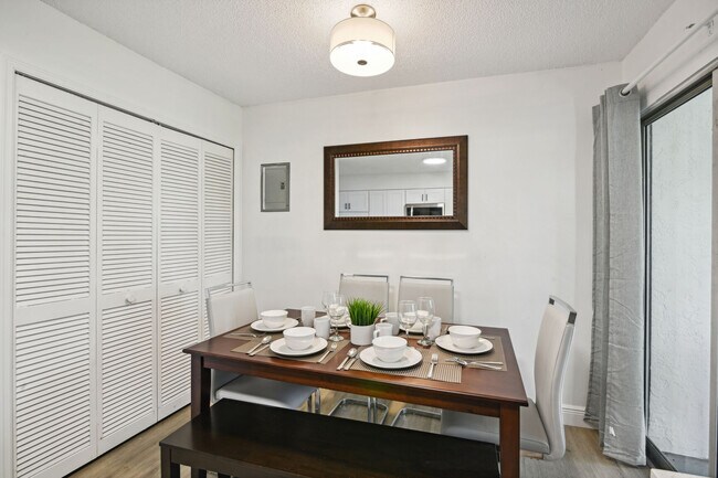 Foto del edificio - 811 W Magnolia St