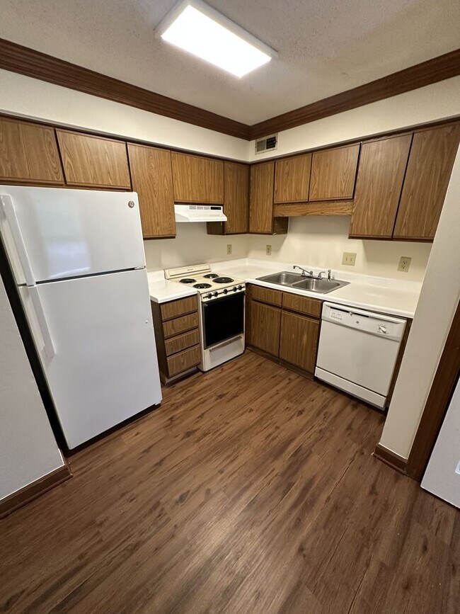 Foto del edificio - 1 Bedroom 1 Bathroom Condo!