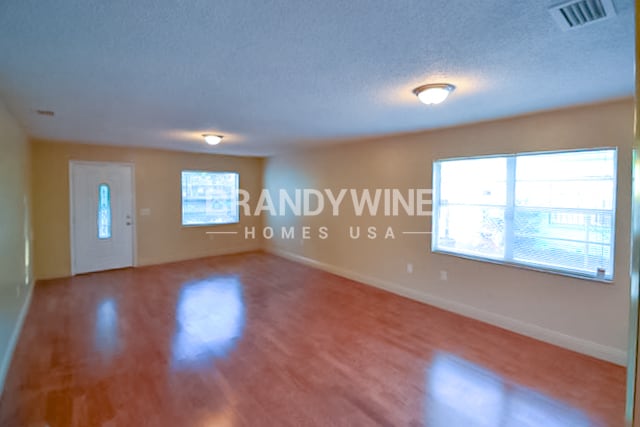 Foto del edificio - 2606 32nd Village Ave