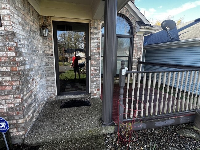 Photo - 8112 Cloudcroft Ln (Louisville, KY) House