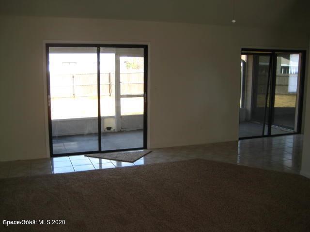 Foto del edificio - 319 Emerson Dr NW