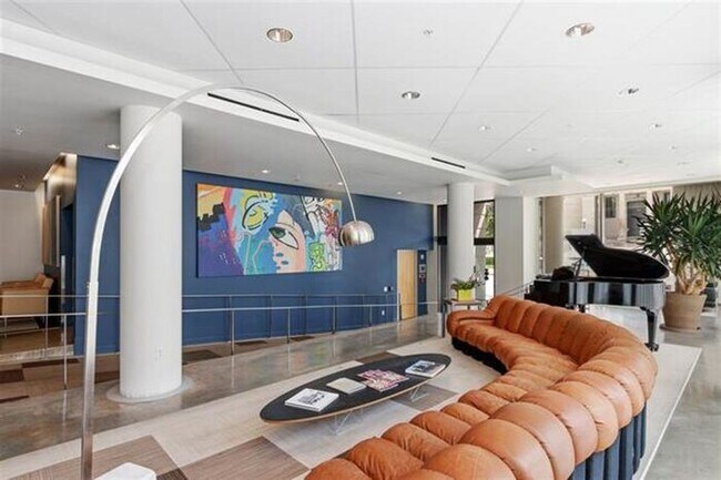 Foto del edificio - $3,900 | 2 Bedroom, 2 Bathroom Luxury Condo | No Pets | Available for 08/01/26 move-in!