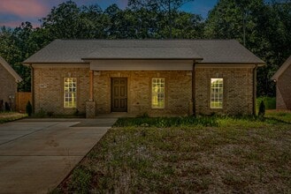 Building Photo - 20477 Poff Ln