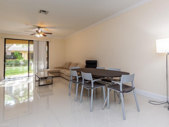 Building Photo - 3 br, 2.5 bath House - 4214 Vineyard Cir