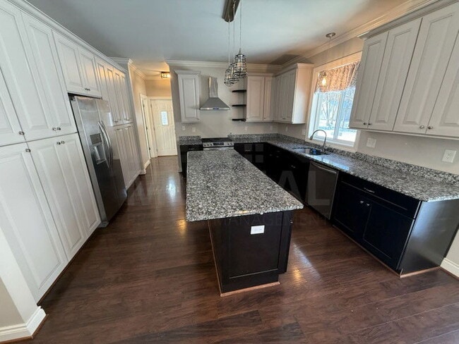 Foto del edificio - 16135 Henry Ruff Rd