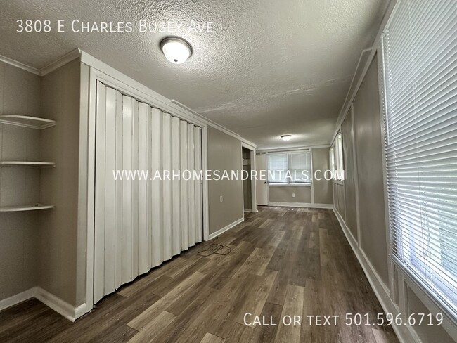 Building Photo - 3808 E Charles Bussey Ave