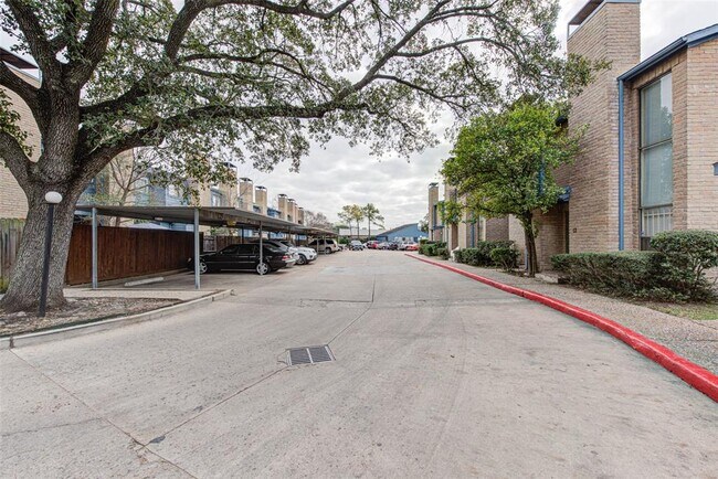 Foto del edificio - 10001 Westpark Dr
