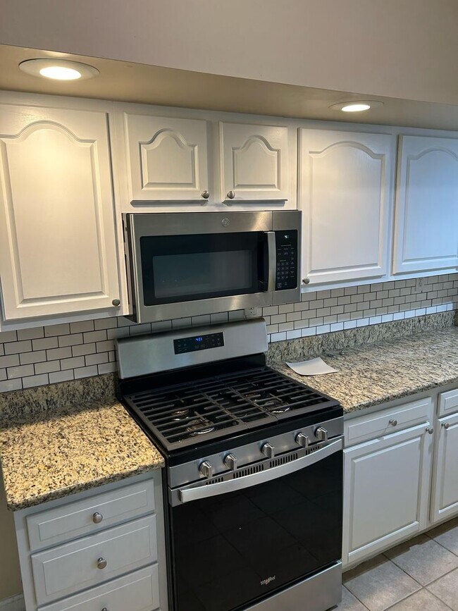 Building Photo - SECURE your spot TODAY and ENJOY $200 OFF ...