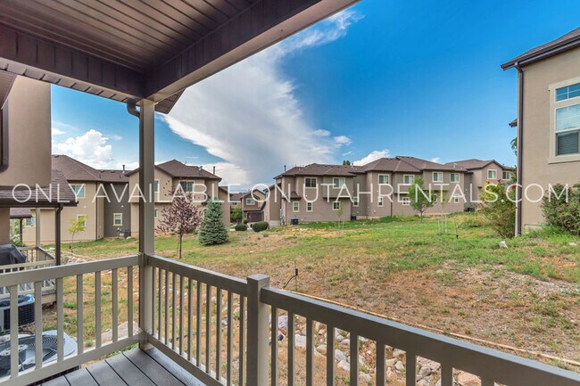 Building Photo - 1638 Aspen Loop