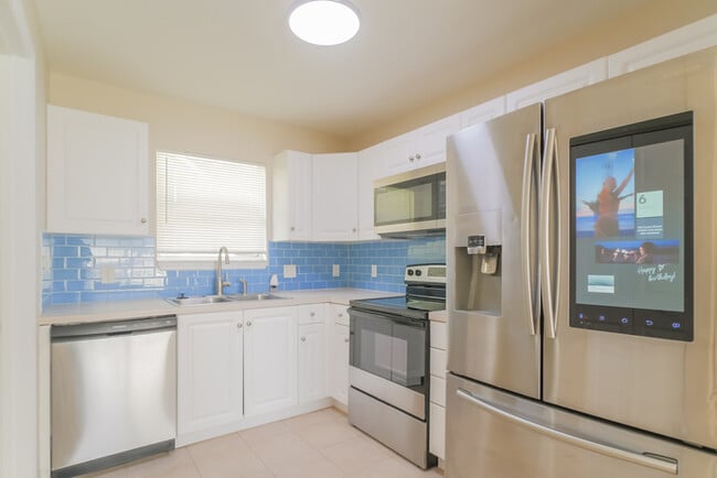 Foto del edificio - 1115 N Brevard St