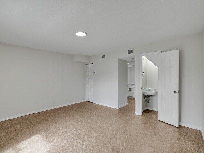 Foto del edificio - 8503 NW 35th Ct