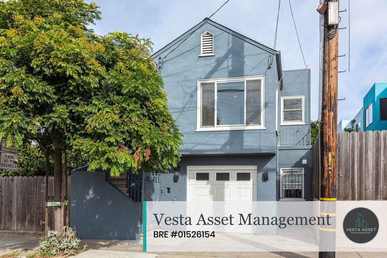 Primary Photo - Bright 2BR + Office Single-Family Home wit...