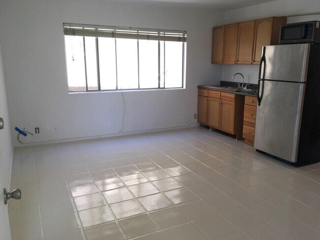 main room - 60 Market St