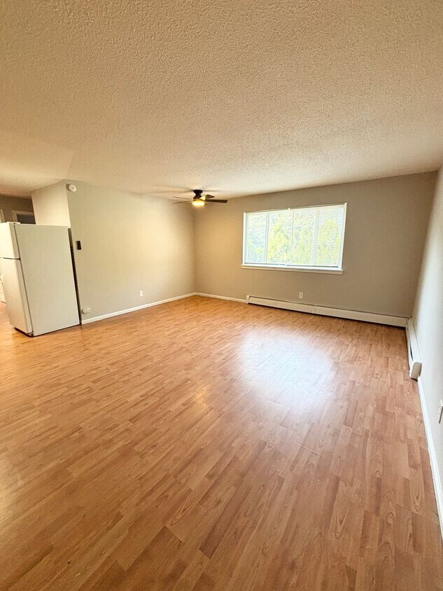 Foto del edificio - 316 E Brookside St