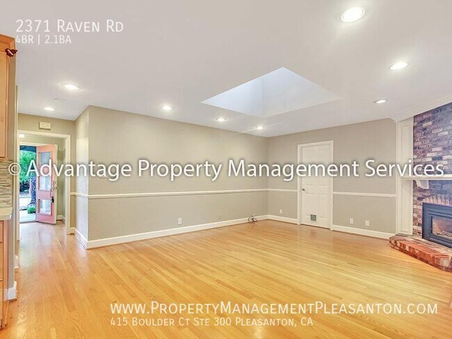 Building Photo - 2371 Raven Rd