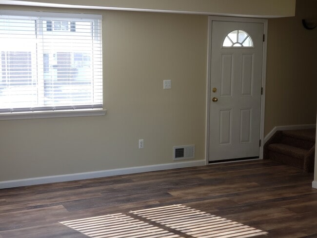Building Photo - 41173 S Woodbury Green Dr
