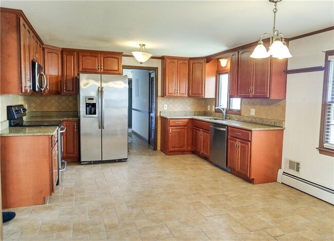 Building Photo - 44 Hybrid Dr