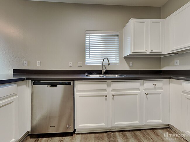 Foto del edificio - 11409 W Mountain View Dr