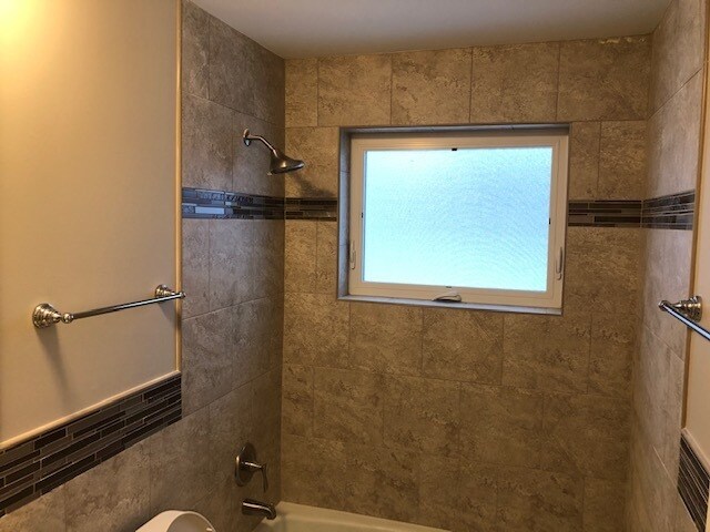 Foto del edificio - 447 E 192nd St