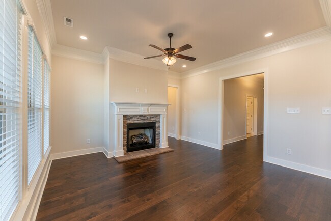 Building Photo - 162 Bowdock Dr.