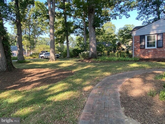Building Photo - 112 Jay Rd