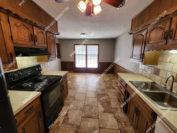 Foto principal - Amazing South KCMO Duplex in Raytown Schoo...