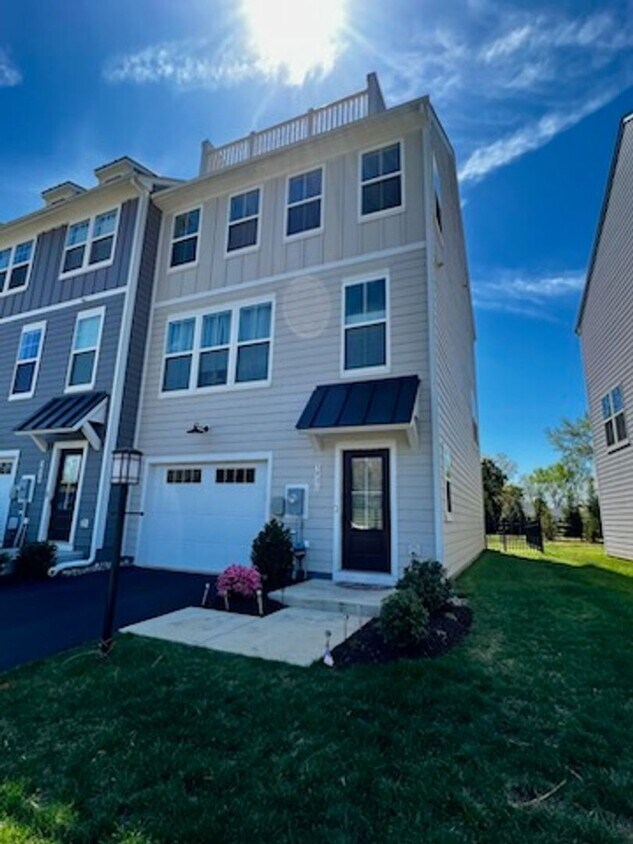 Foto principal - 5931 McComb St