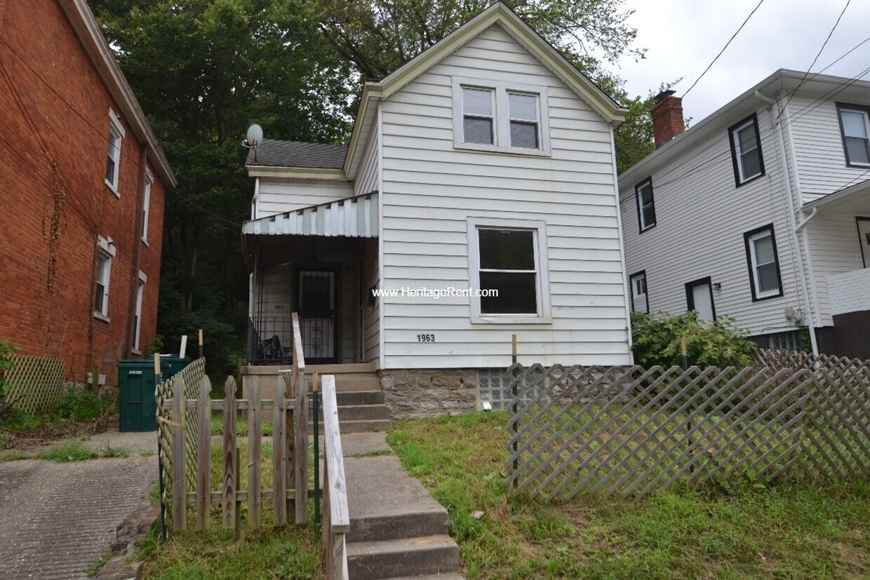 Foto principal - Great North Fairmount 3 bedroom single fam...