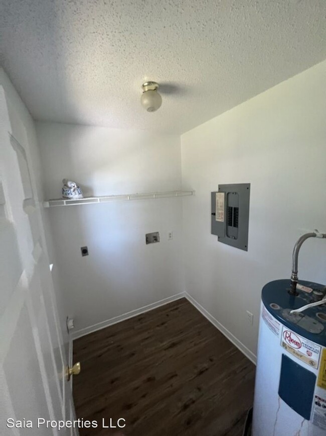 Building Photo - 3 br, 2 bath House - 21713 College Avenue