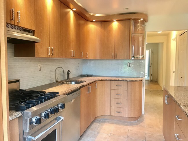 Foto del edificio - 24 Cumbermeade Rd