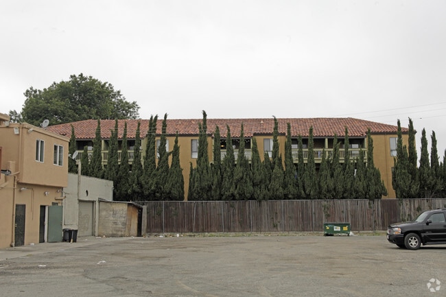 Building Photo - Sunrise Apartments