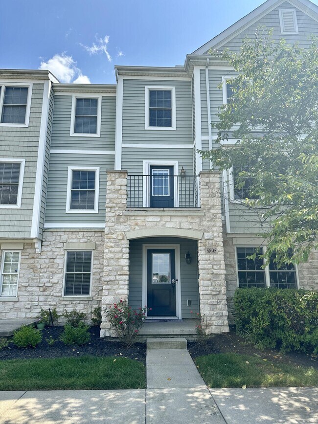 Building Photo - 5895 Canyon Creek Dr