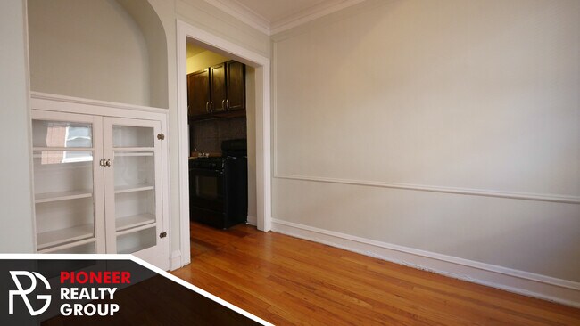 Foto del edificio - 435 W Surf St