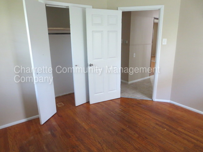 Building Photo - 7836 Tuxedo Ct