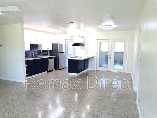Foto del edificio - 744 Buttonwood Rd