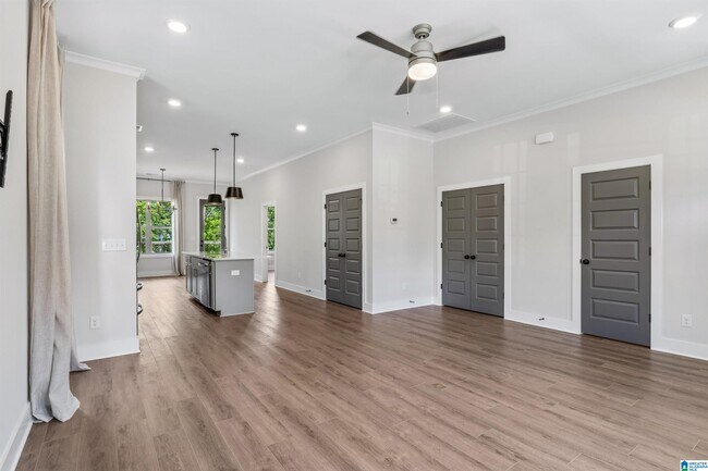 Foto del edificio - 47804780 Silas Ave