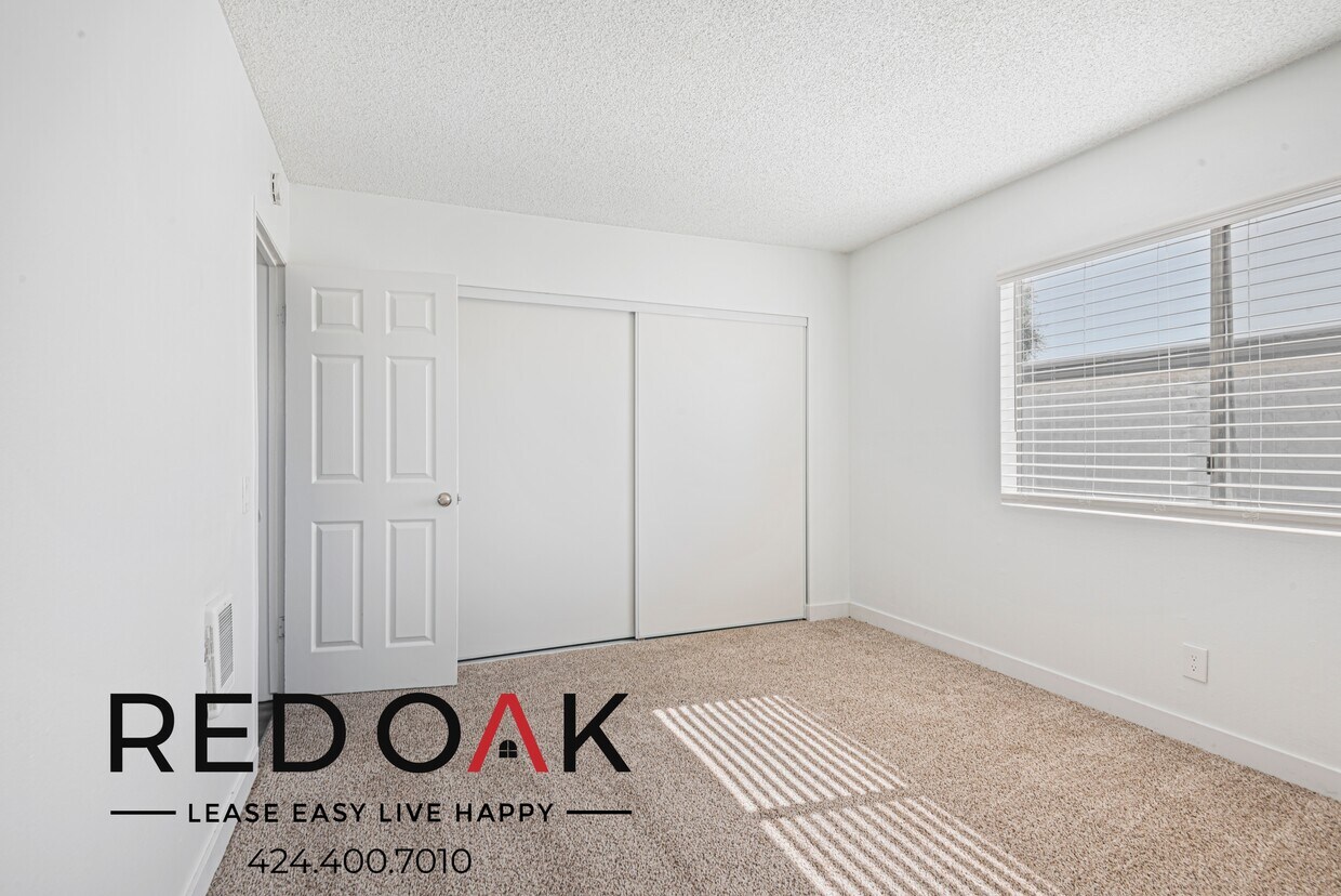 Foto principal - 13325 Heacock St