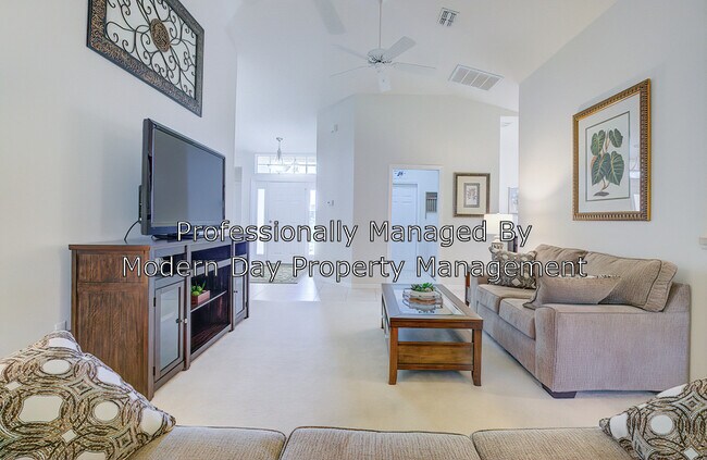 Foto del edificio - 10169 Holly Berry Dr